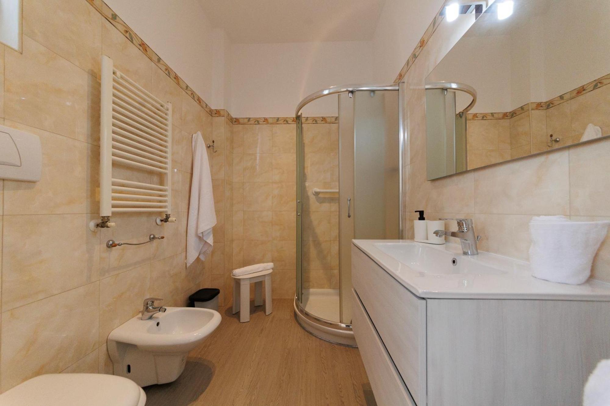 Atticoderossi A 500Mt Da Stazione&Centrostorico Apartment Bari Ngoại thất bức ảnh